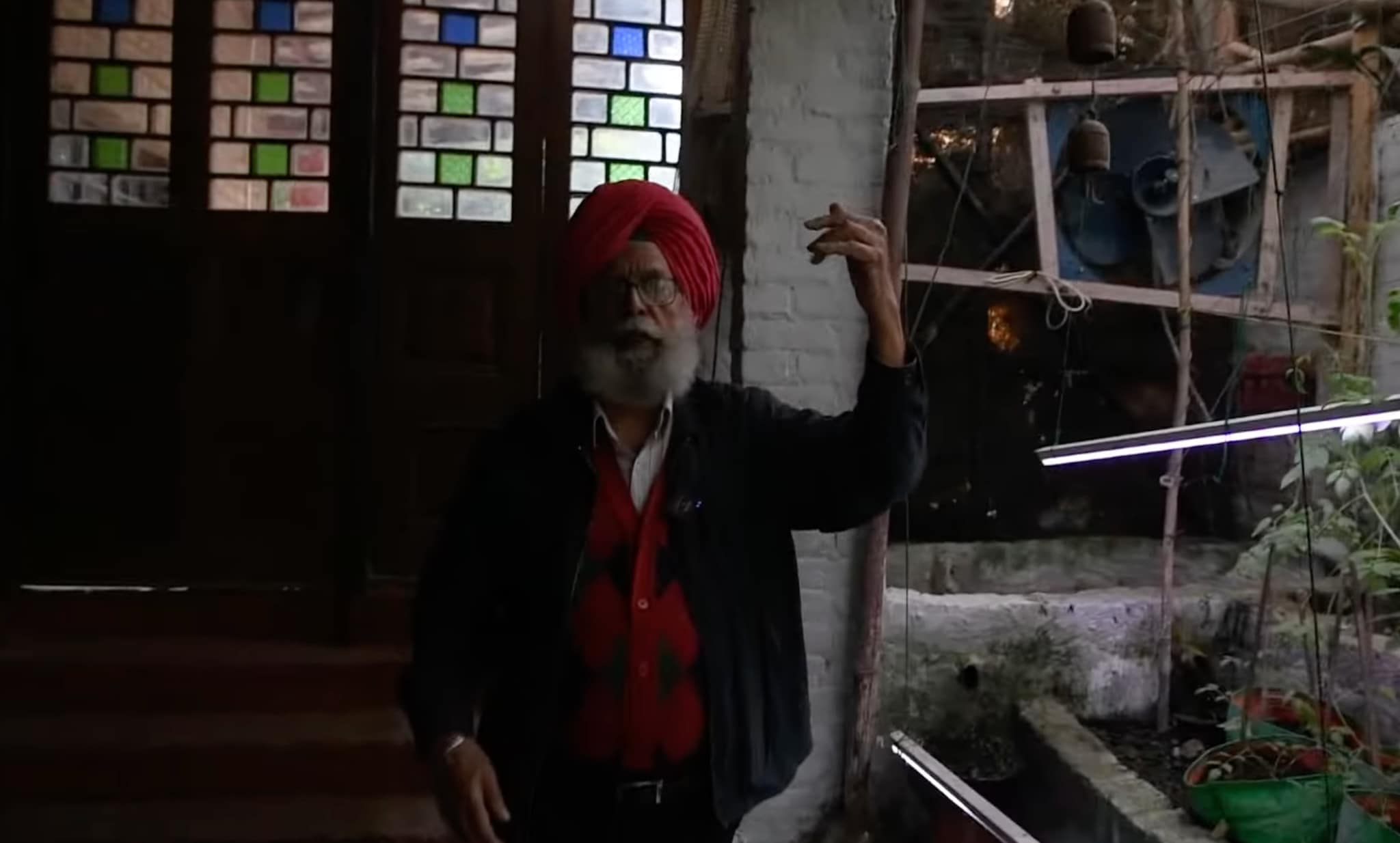 Peter Singh (80) and his wife Neeno Kaur (71) began their journey toward sustainable living in 1998, when Neeno was diagnosed with Chronic Lymphocytic Leukemia. The diagnosis became a turning point, prompting the couple to reimagine their lifestyle and environment. Over the years, they transformed their home into a self-sufficient, eco-conscious haven that defies Delhi’s toxic air.